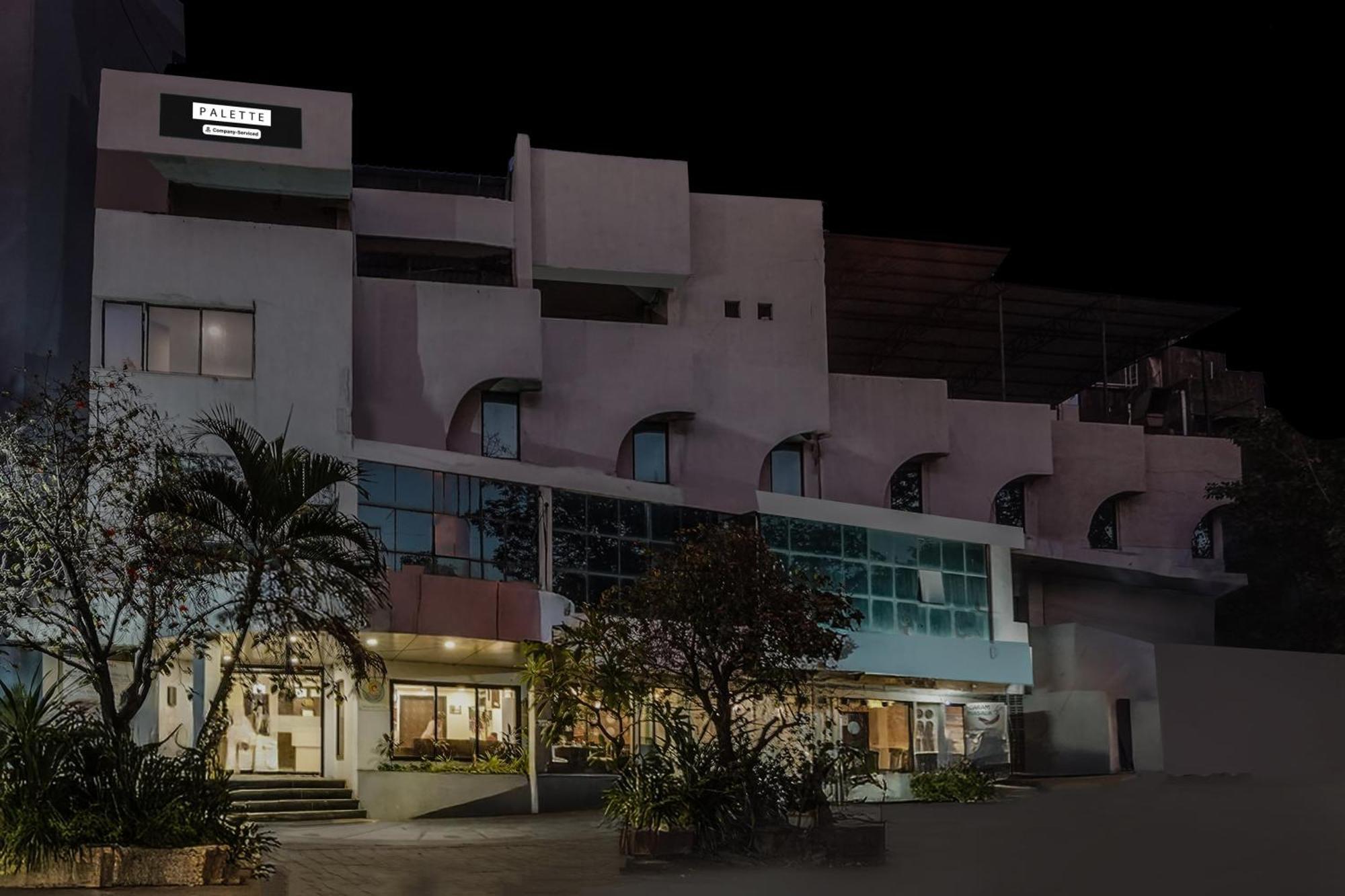 Palette Country Club Surat Otel Dış mekan fotoğraf