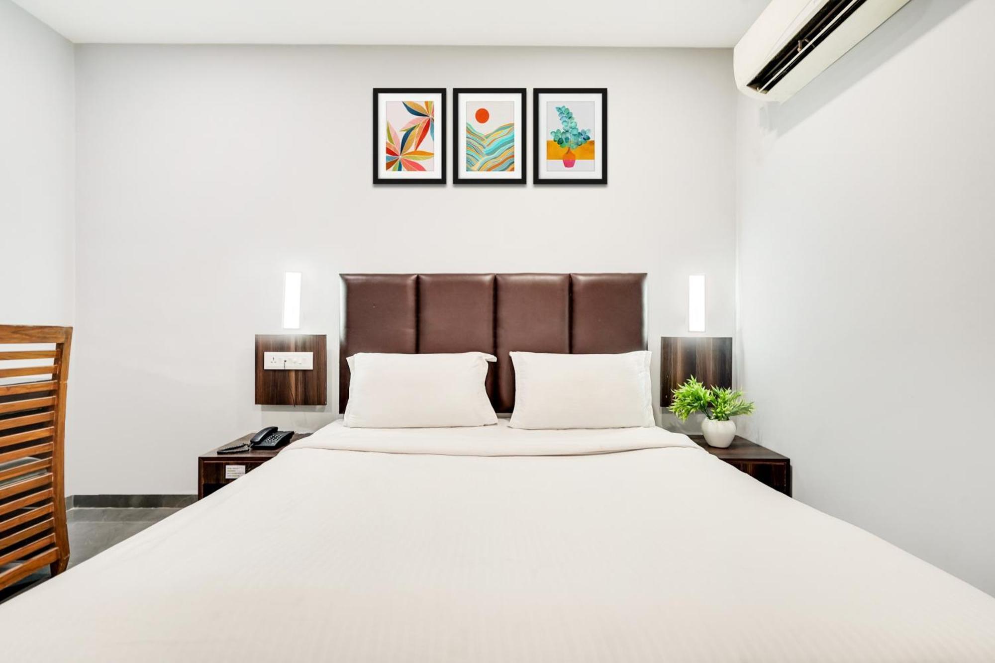 Palette Country Club Surat Otel Dış mekan fotoğraf